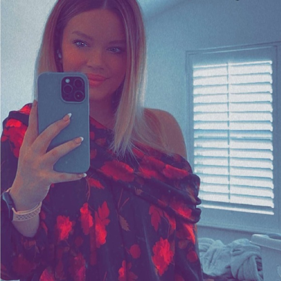 Meet your Posher, Hannah - Picture 5 of 9